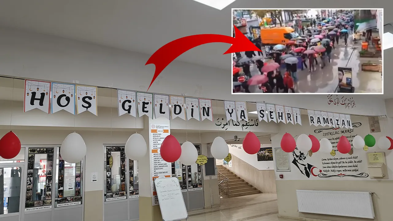 İzmir'deki yürüyüşe AK Parti'den tepki: Vesayet dili üretmeye çalışanları ibretle izliyoruz