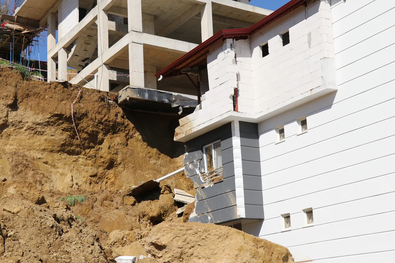 Komşu binalarda hasara neden olan kazıda korkunç gerçek! Kaçak çıktı