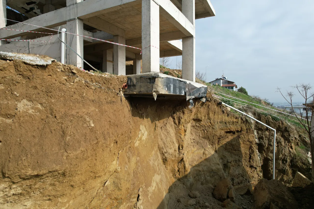 Komşu binalarda hasara neden olan kazıda korkunç gerçek! Kaçak çıktı