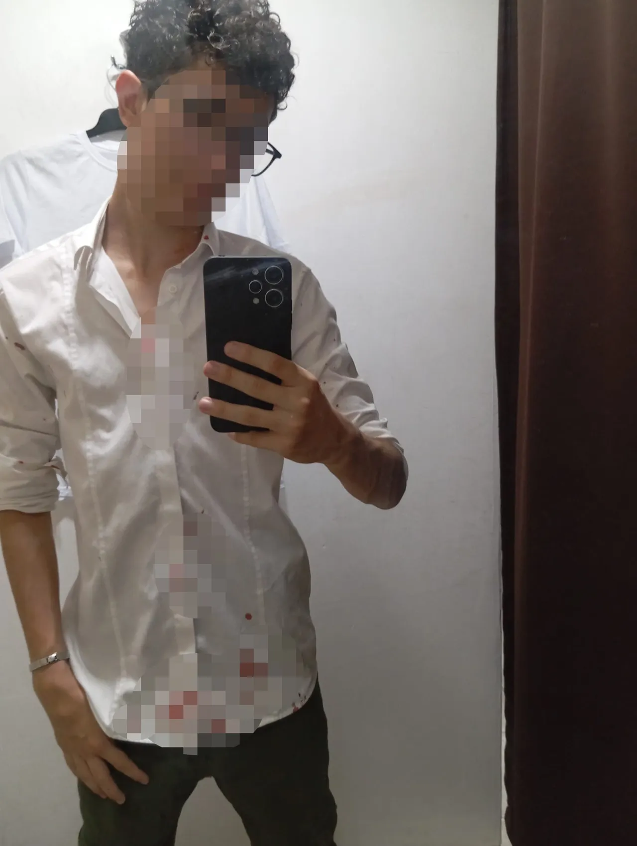 Okul dönüşü kabusu yaşadı:  Burnunu kırdıkları çocuğa yeni kıyafet alıp eve gönderdiler