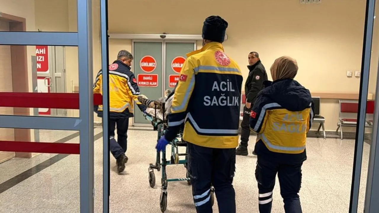 Şırıngayla vücuduna çamaşır suyu enjekte etti! Hemen hastaneye kaldırıldı