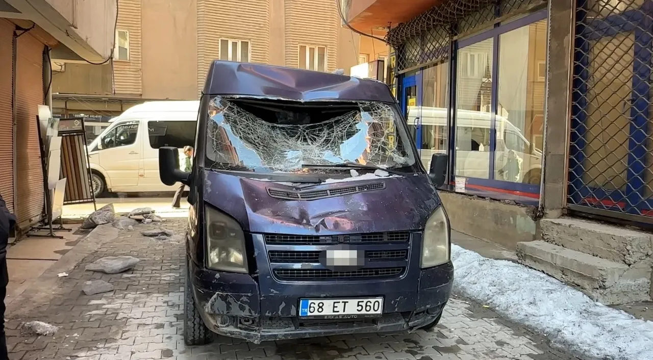 Türkiyenin en soğuk yerinde korkunç olay! Ölümden döndü