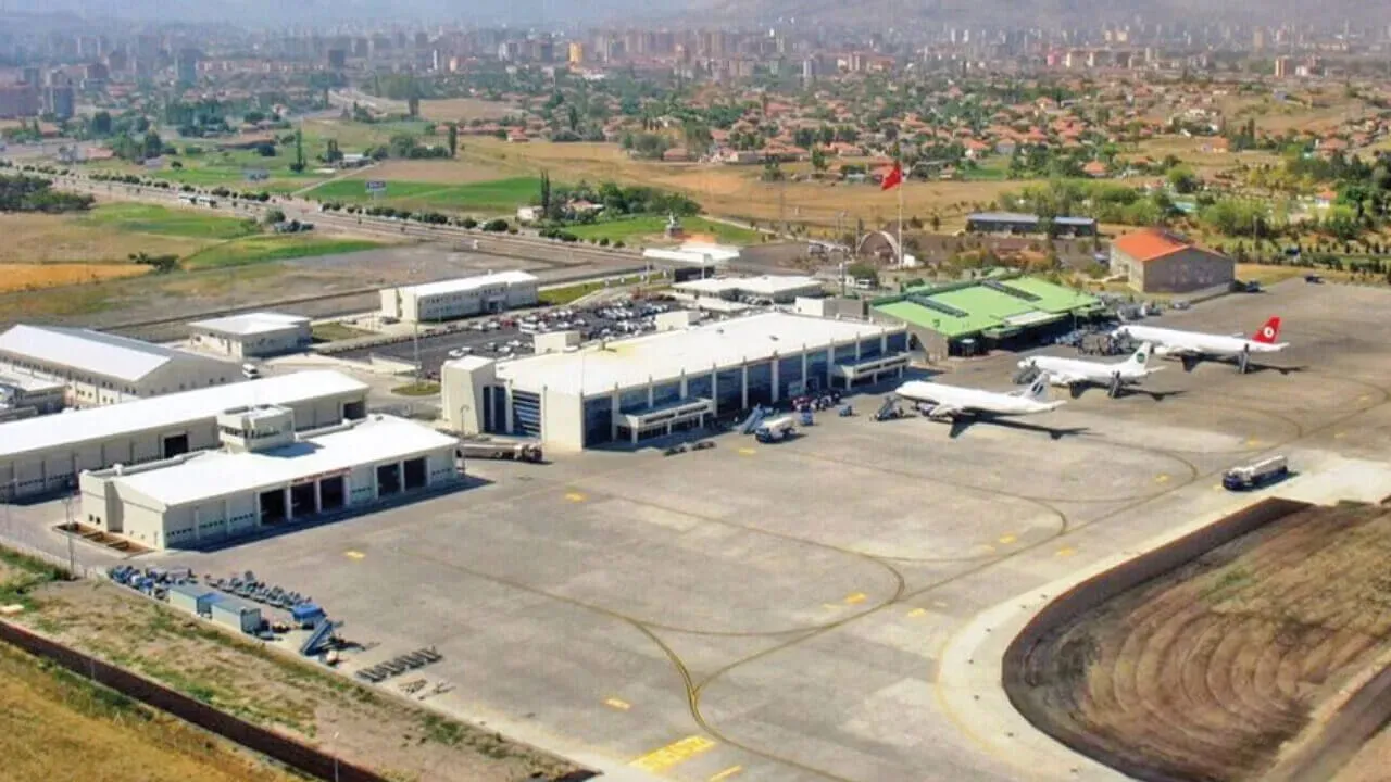 Kayseri Havalimanı eski terminal binası