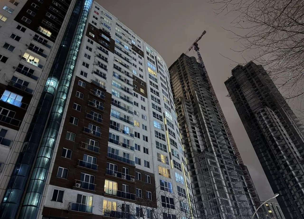 Esenyurt'ta kanlı gece! Rezidans koridorunda iki kişi ölü bulundu