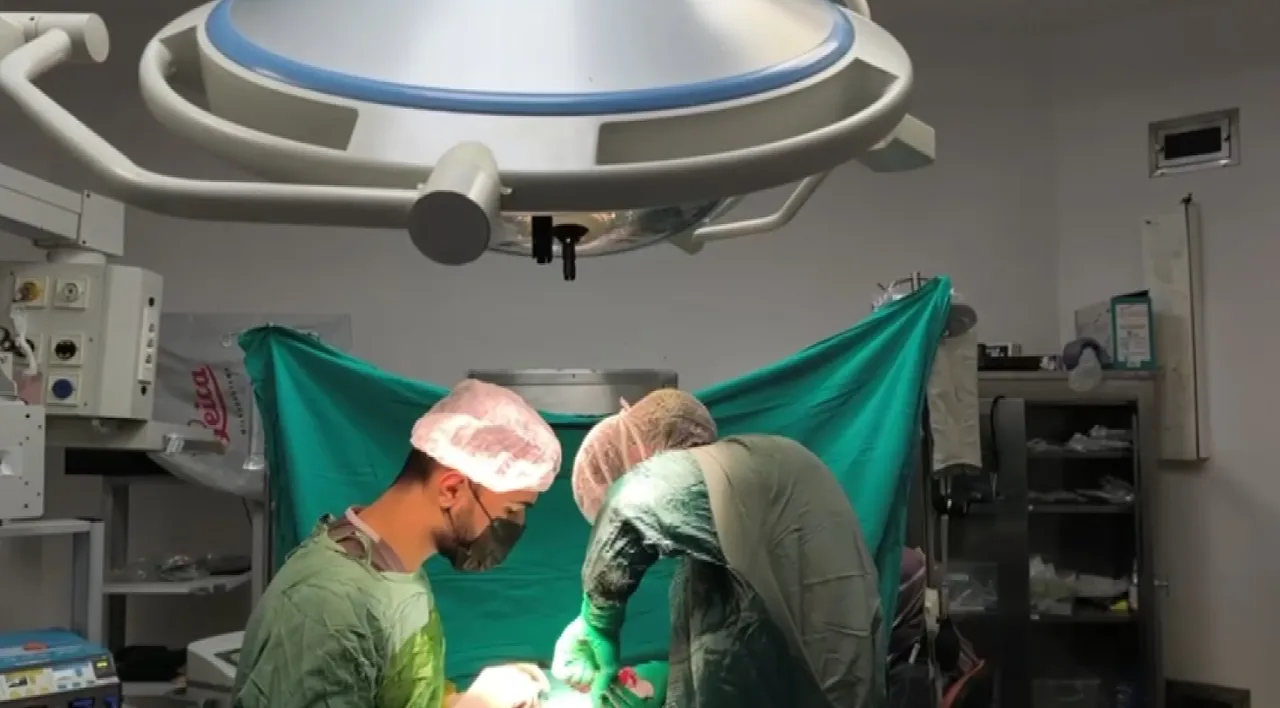 On binde bir görülen nadir hastalık! 5 aylık bebek ameliyatla sağlığına kavuştu