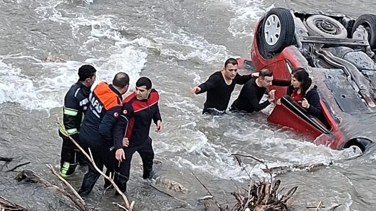 Amasya’da korkunç kaza! Anne - kız kabusu yaşadı
