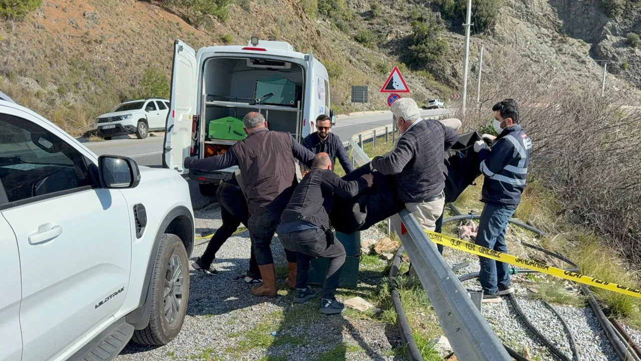 Antalya'da feci olay! Cesedi bulunan kadının oğlu ve kocası tutuklandı