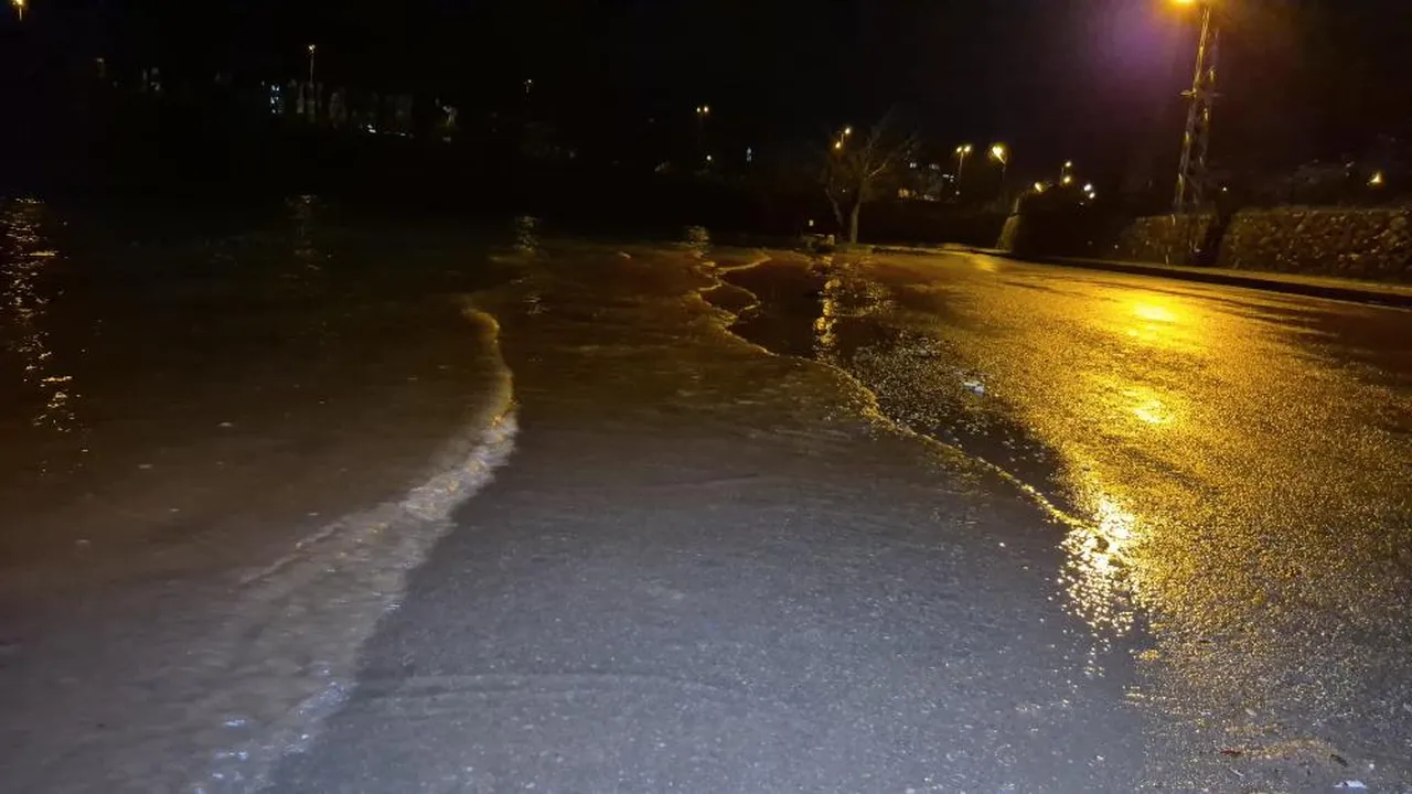 Bartın Irmağı taştı! Piknik alanları sular altında kaldı