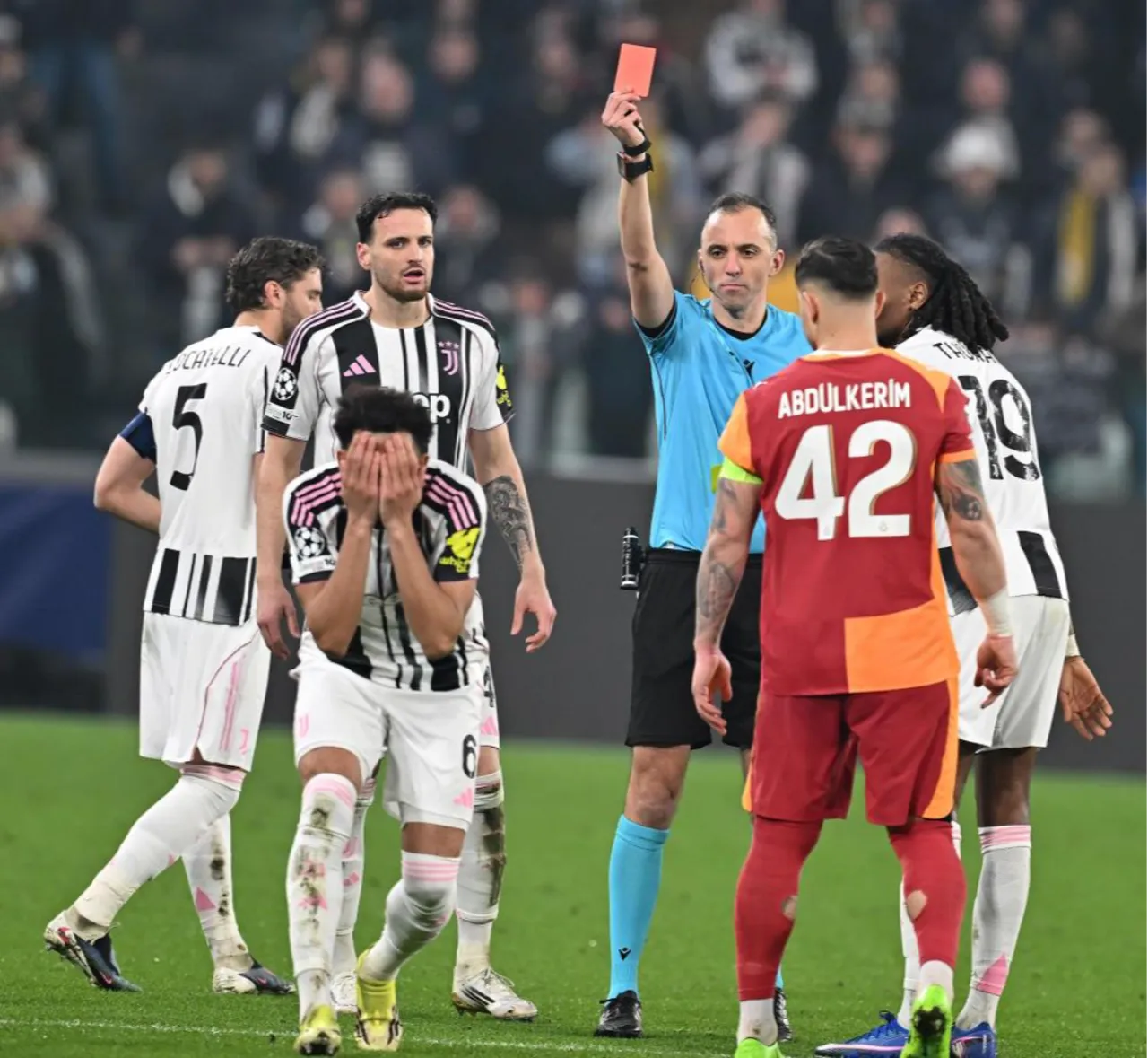 İtalyanlar, Juventus-Galatasaray maçı sonrası tek ismi konuşuyor: Osimhen acımasızca cezalandırdı