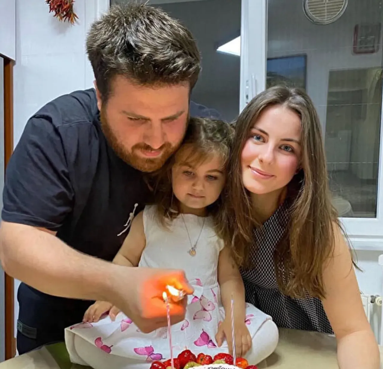 Oğuz Murat Acinin ailesinden, gelinlerine torun isyanı: Bu çocuk bizi daha tanıyacak mı?