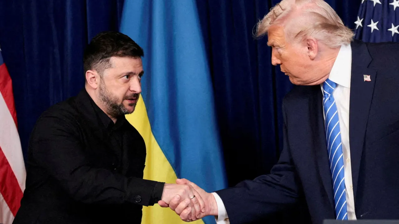 Trump, Zelenskiy ile görüştü! Gündem üçlü müzakereler oldu