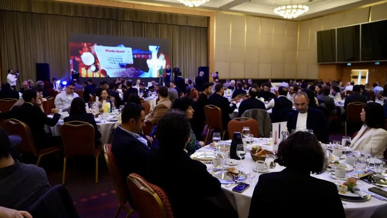 Türkiye gazetesi sektör temsilcilerini iftar programında buluşturdu