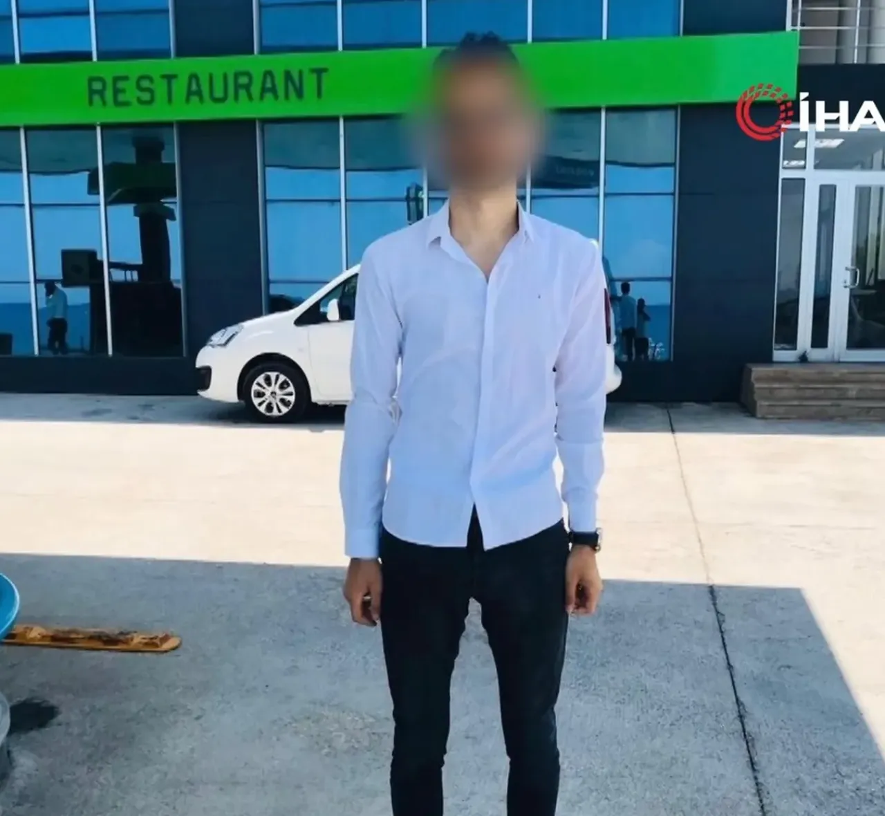 Üniversitede dehşet! Yangın merdivenine çağırıp 3 kez bıçakladı, sebebi...