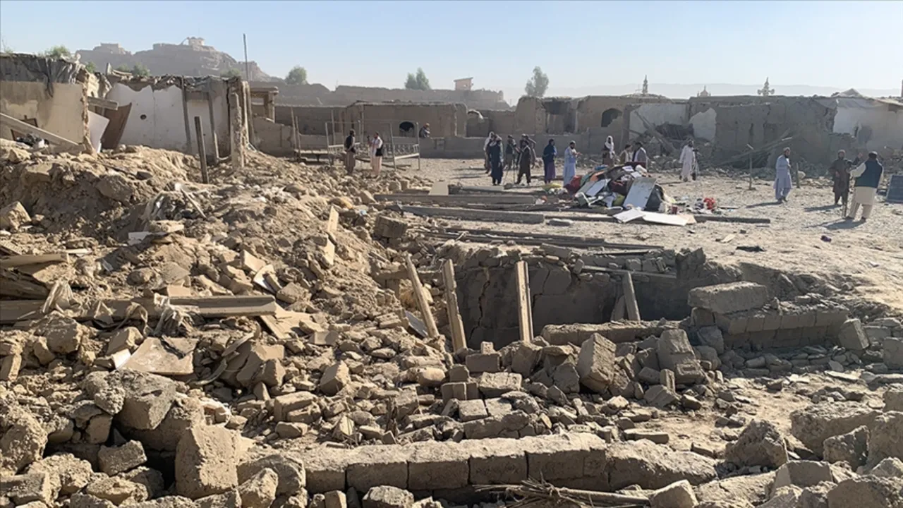 Afganistan–Pakistan savaşı neden çıktı? Durand Hattı krizinin perde arkası