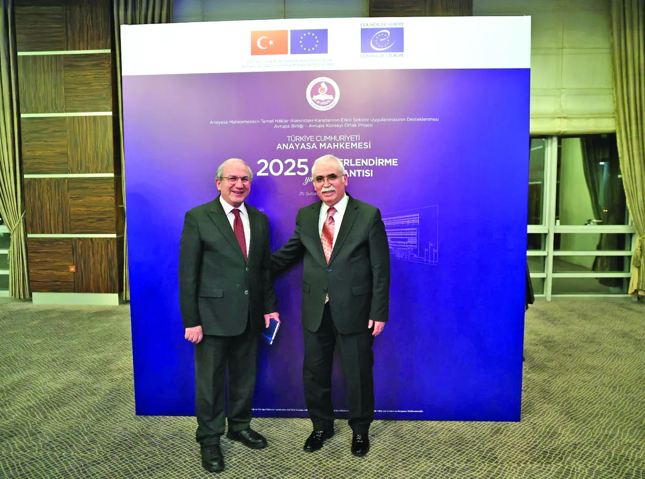 Akif Bülbül (solda), Kadir Özkaya (sağda)