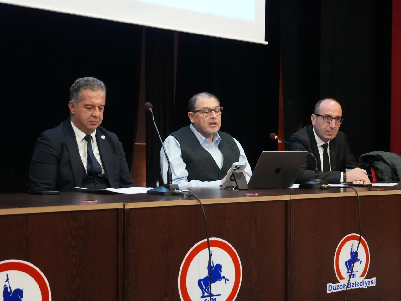 Belediye 47 dükkanı açık artırma usulüyle satışa sundu