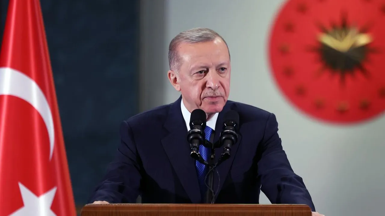 Cumhurbaşkanı Erdoğan, Necmettin Erbakan'ı vefat yıl dönümünde andı