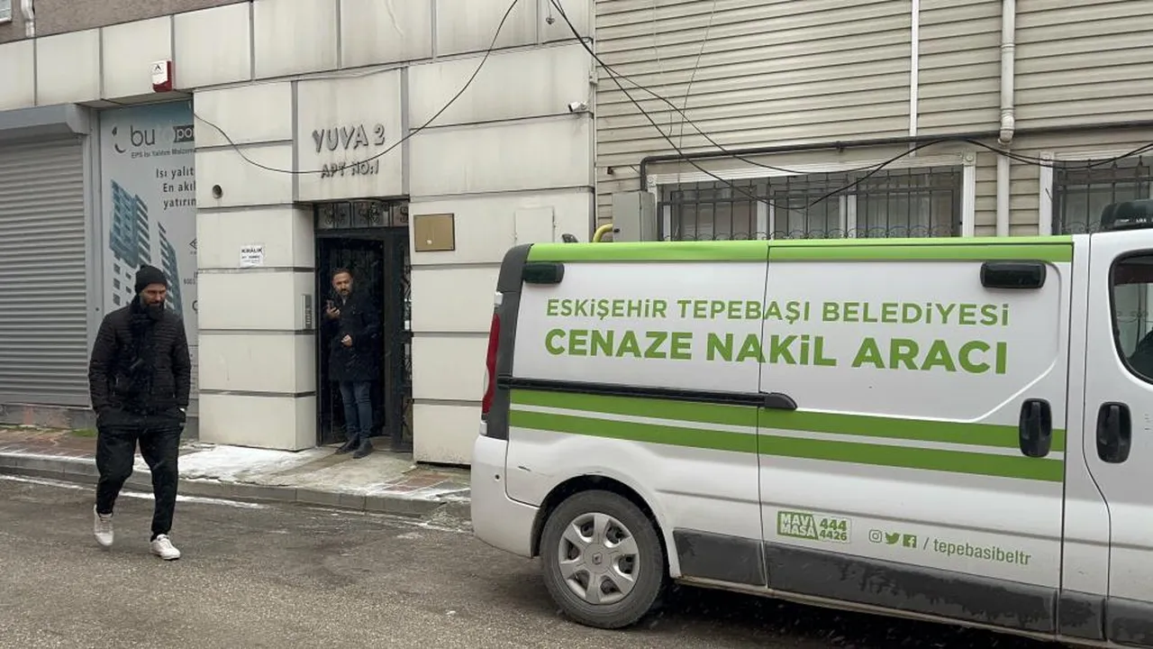 Eskişehir'de korkunç olay! 7'nci kattan atladı, evden de eşinin cesedi çıktı