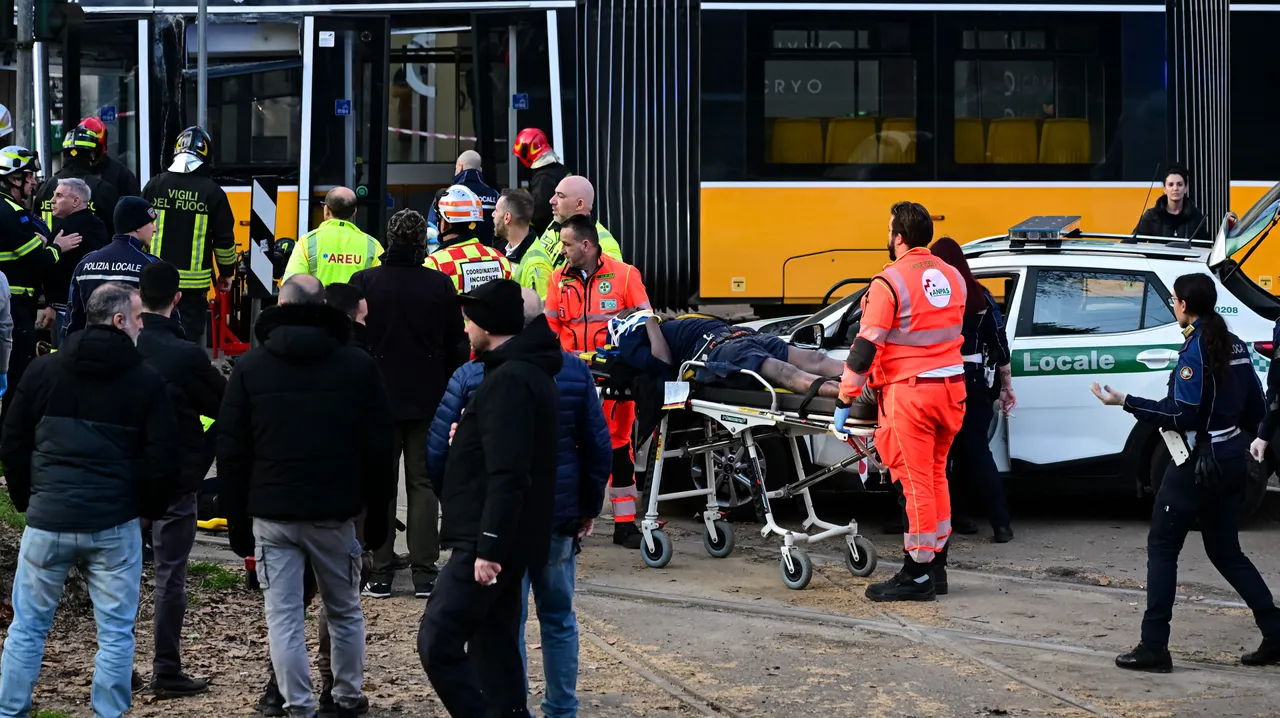 İtalya'da tramvay raydan çıktı, ortalık savaş alanına döndü