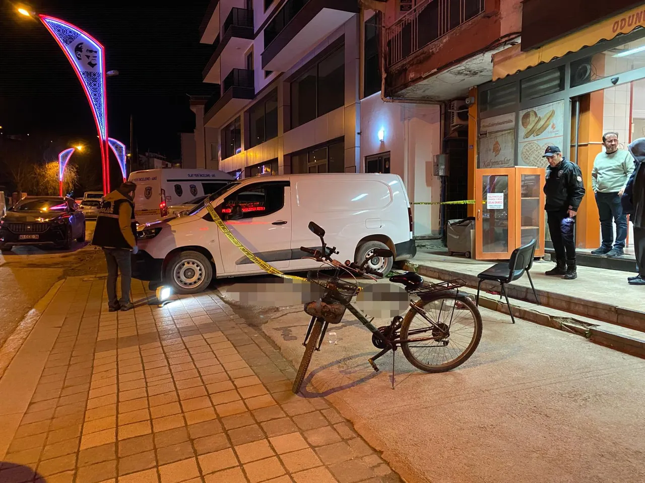 Kocaeli'nde pide kuyruğunda kan aktı