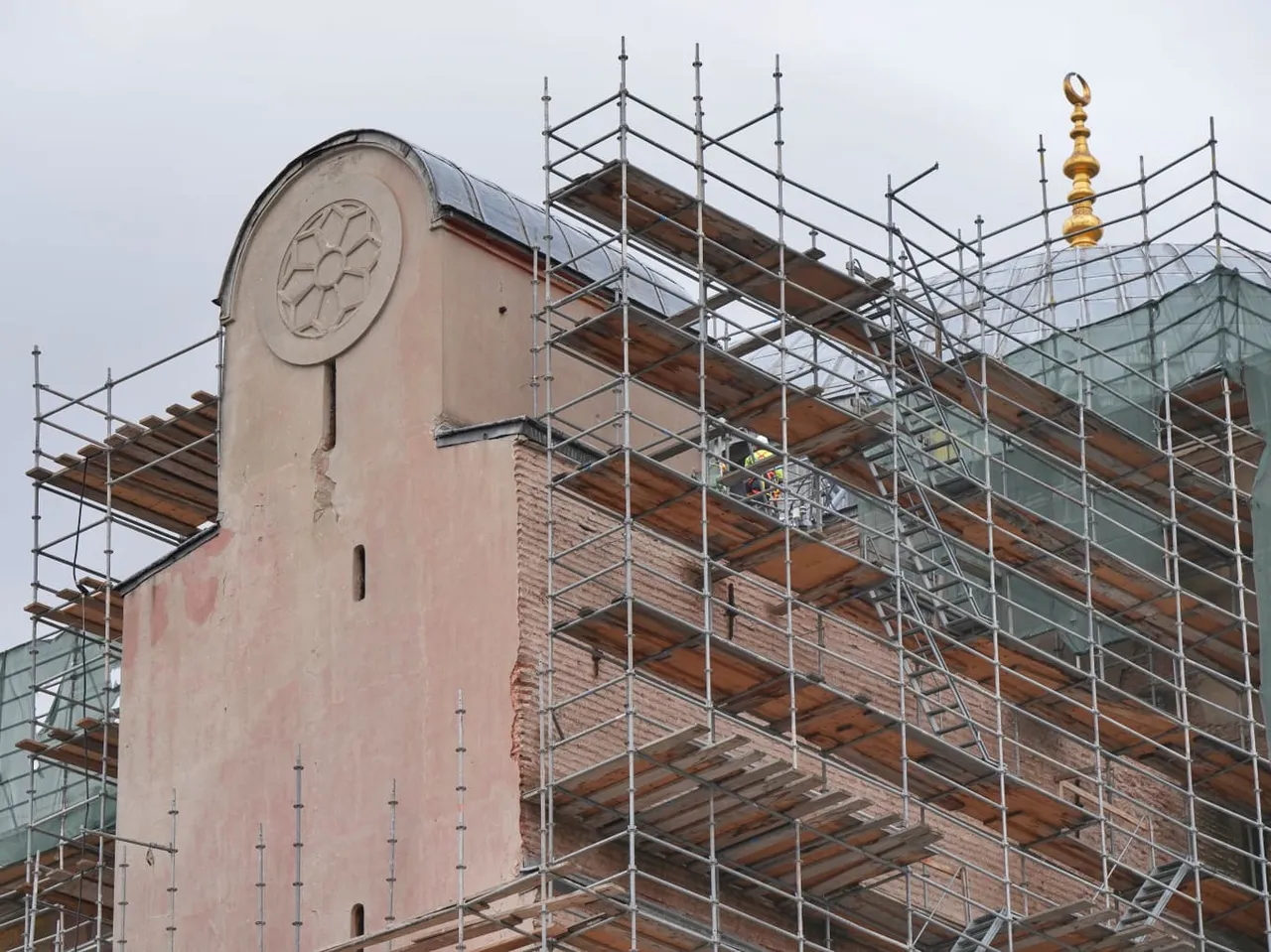 Kültür ve Turizm Bakanı Ersoy'dan restorasyon açıklaması: Sultanahmet bitti, Ayasofya devam ediyor!
