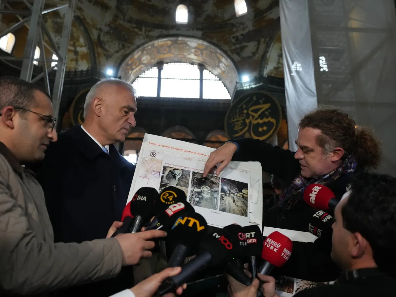 Kültür ve Turizm Bakanı Ersoy'dan restorasyon açıklaması: Sultanahmet bitti, Ayasofya devam ediyor!