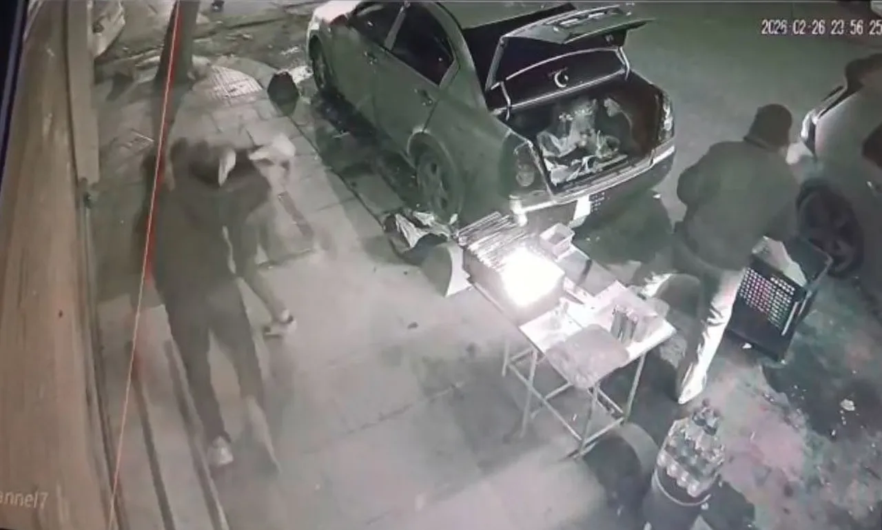 Sultangazi’de silahlı saldırı! Kaldırımda oturanlara ateş açtılar