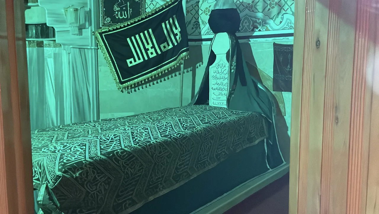 Uçurumun kıyısındaki manevi durakta Ramazan yoğunluğu