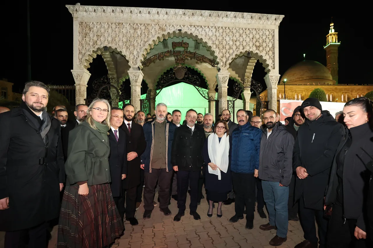 Yıkımın ortasında yeniden diriliş: Halep...