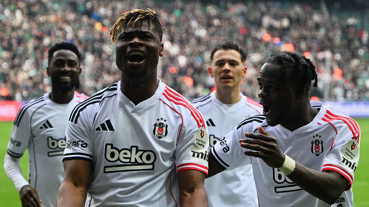 Beşiktaş, Galatasaray derbisi öncesi bir ilki başardı! Yenilmezlik serisi 16 maça çıktı