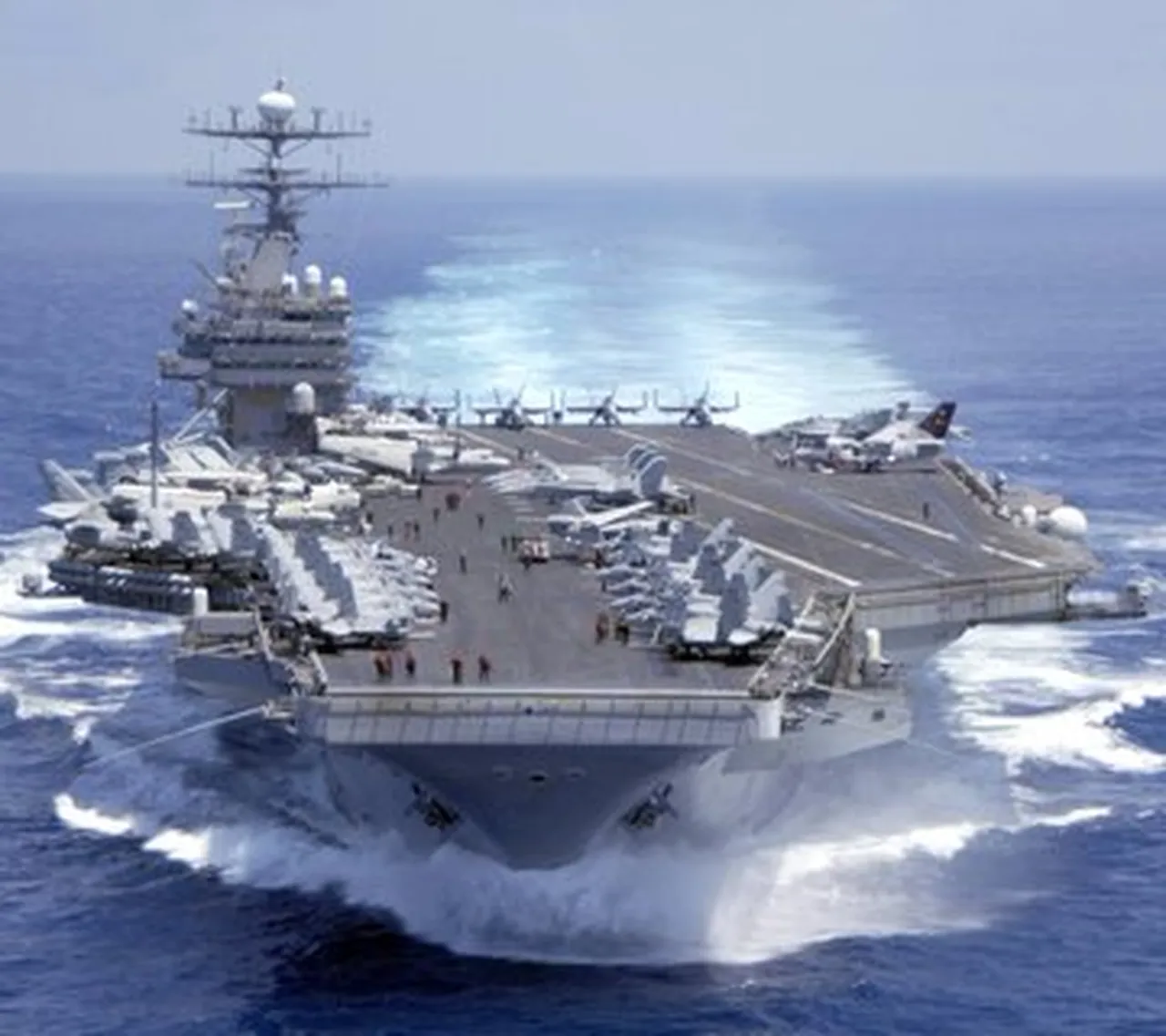 İsrail İran'a saldırı başlattı! Peş peşe patlama sesleri duyuldu: Trump'tan ilk açıklama