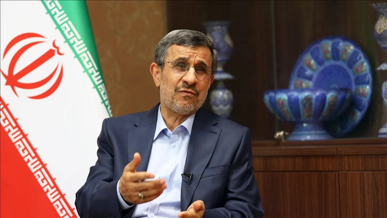 İran eski Cumhurbaşkanı Mahmud Ahmedinejad