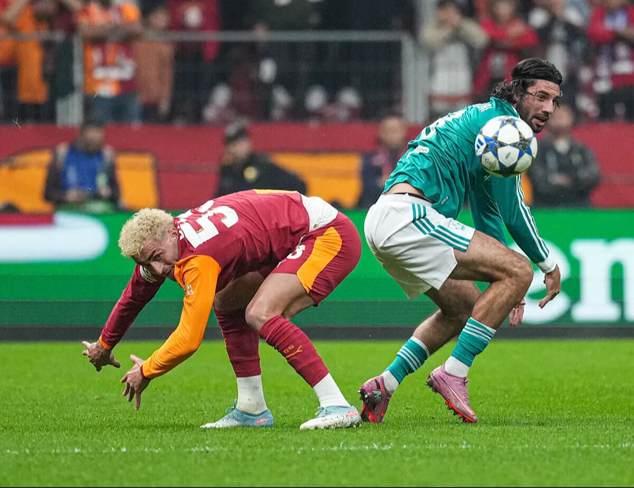 Galatasaray, Şampiyonlar Ligi'nin 2'nci haftasında Liverpool'u 1-0' yenmişti.