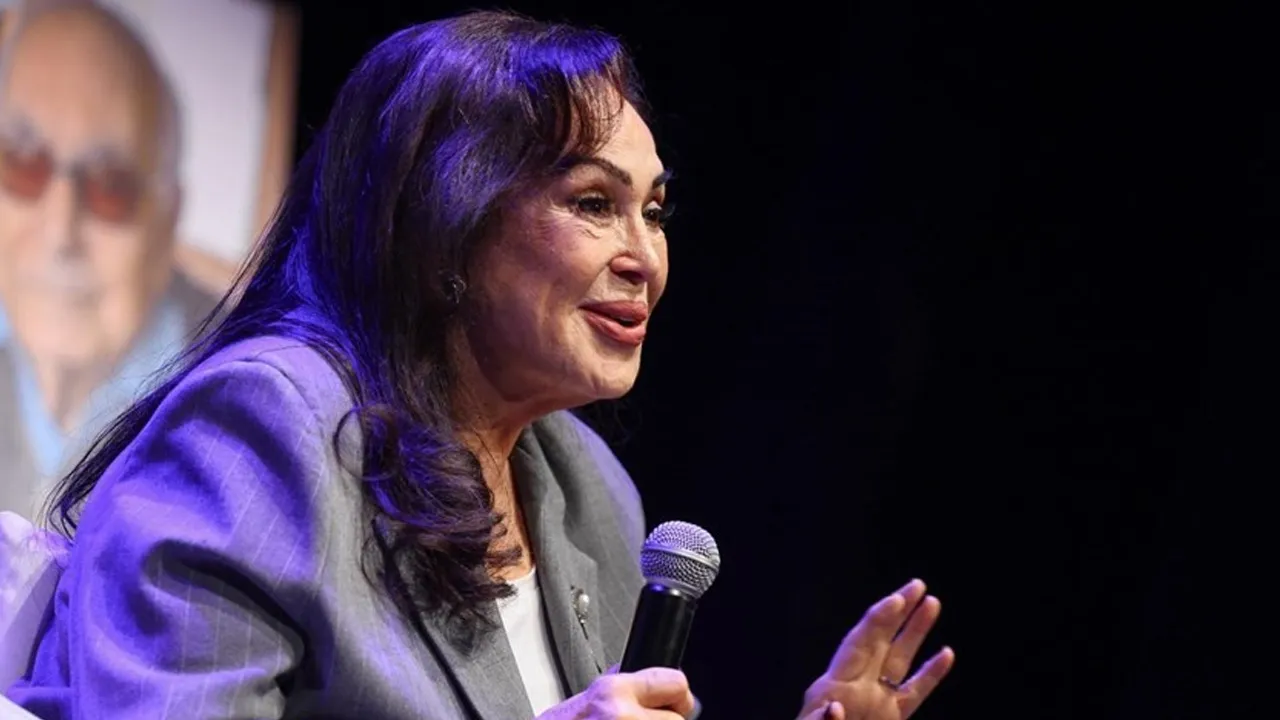 Sultan Şoray’dan unutulmaz çekim anısı: ‘Set için köyü yaktık, davul zurnayla uğurladılar’