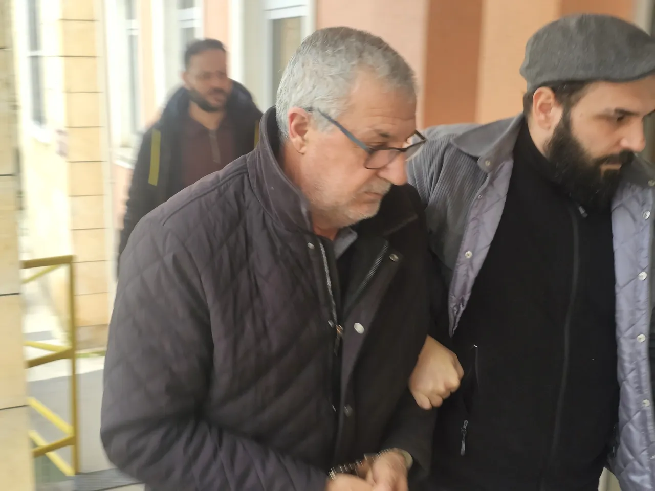 Baba-oğul arasındaki ‘altın’ tartışmasında tutuklama