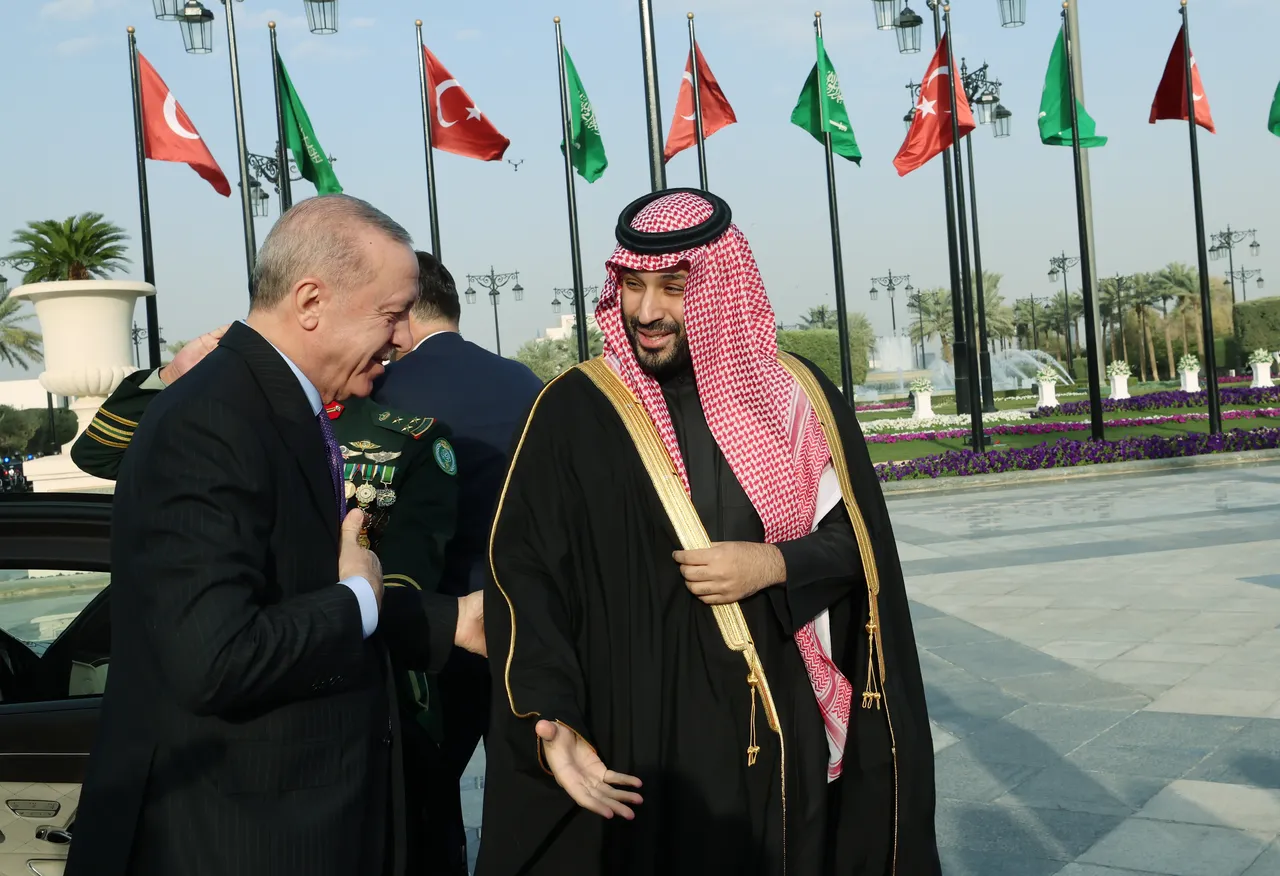 Cumhurbaşkanı Erdoğan, Suudi Arabistan'da! Riyad'da Selman ile görüştü
