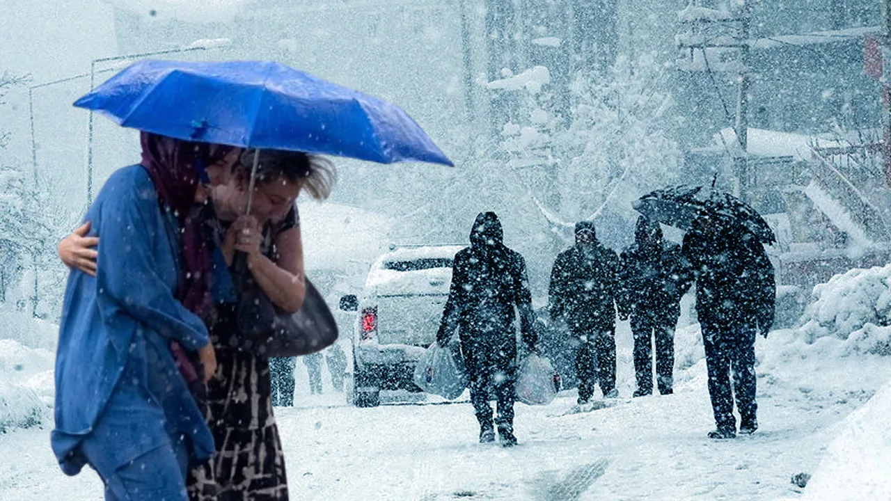 Doğuda kar, batıda sağanak! Meteoroloji uzmanı gün vererek uyardı