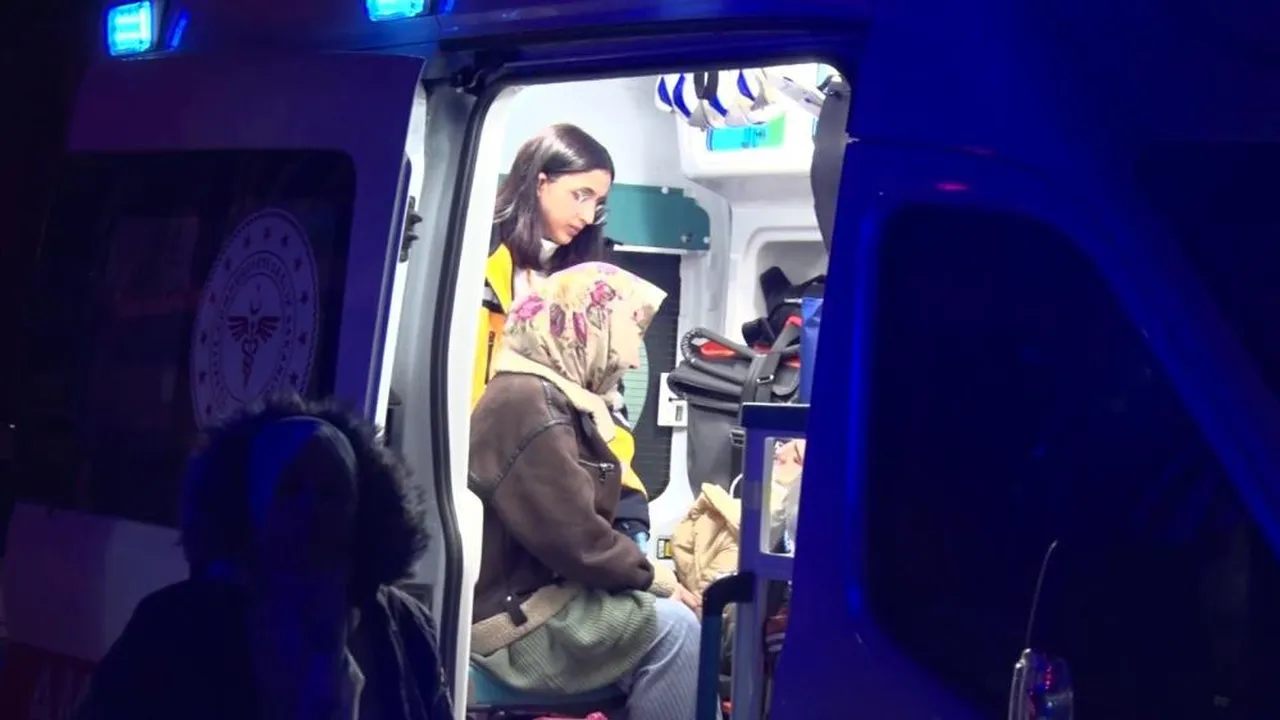 Esenyurt'ta sıcak saatler! Sitede yangın çıktı, insanlar tahliye edildi