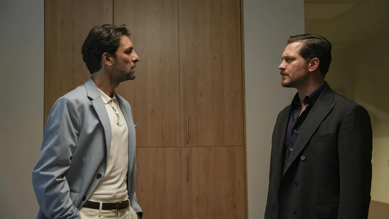 Eşref Rüya Dinçer diziden ayrılıyor mu? Taner Rumelinin dizideki akıbeti gündemde