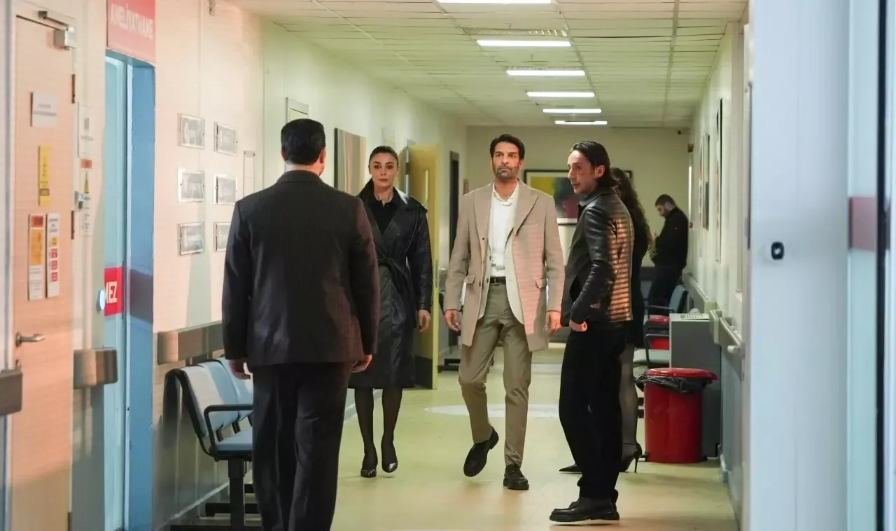 Eşref Rüya Dinçer diziden ayrılıyor mu? Taner Rumelinin dizideki akıbeti gündemde