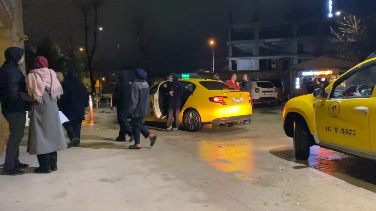 Fabrikada akşam yemeği kabusa döndü! 20 işçi hastanelik oldu