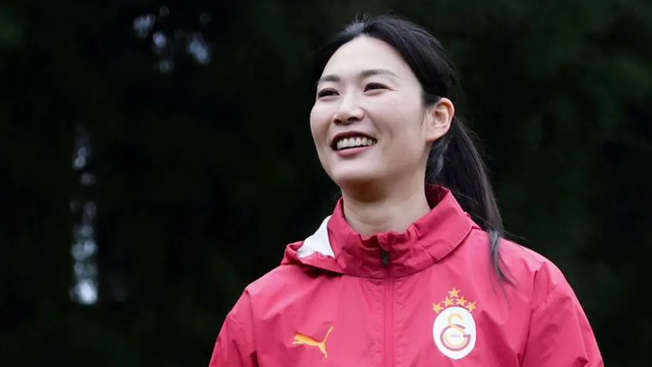 Galatasaray, Çinli Lina Yang'ı kadrosun kattı