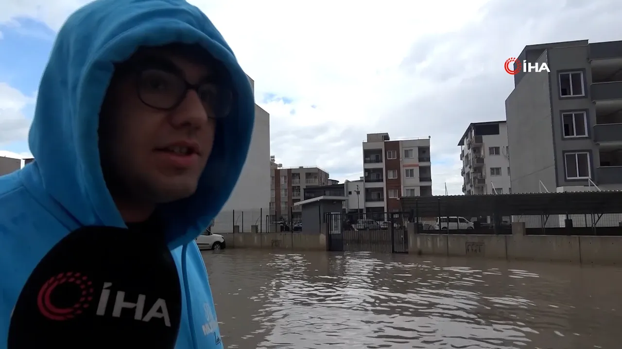 Hatay'da yollar geçit vermedi! Mahsur kalan öğrenci derse gidemeyince hocasına seslendi