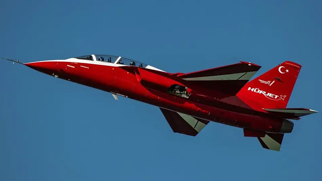 İspanyol dergisi HÜRJET’i kapağına taşıdı: Artık sadece eğitim uçağı değil! TUSAŞ Genel Müdürü açıkladı