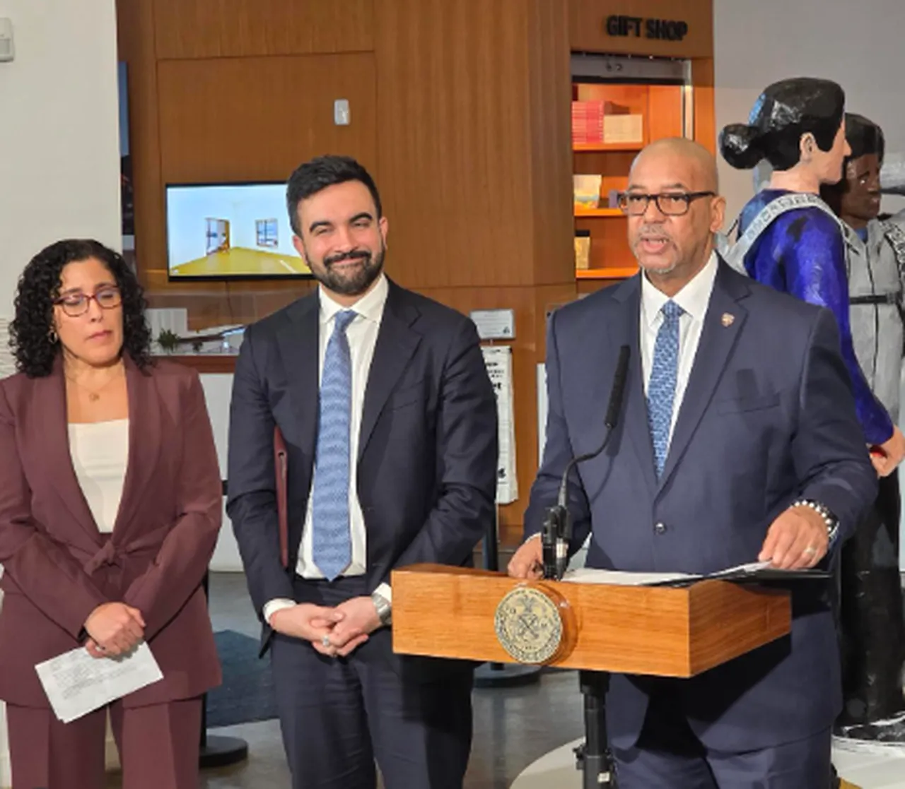 New Yorkta tarihi atama! Mamdaninin cezaevi sisteminin başına getirdiği isim çok konuşuldu