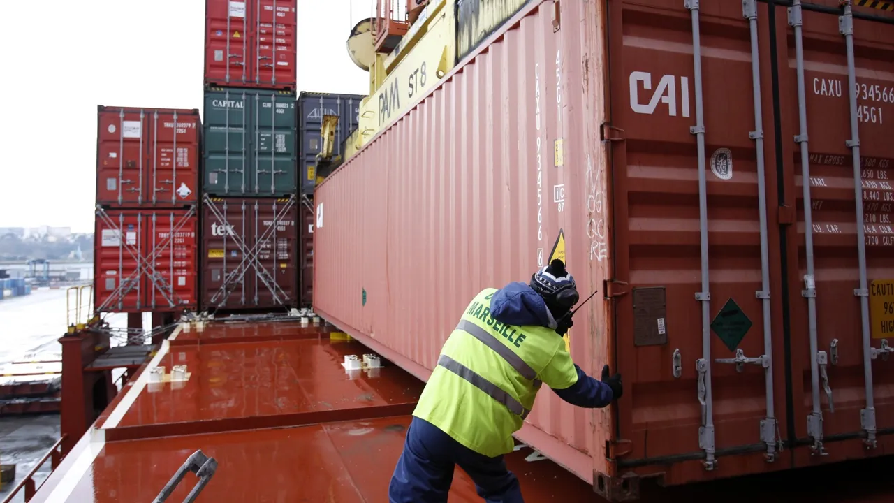 Sınırları aşan rekor operasyon! Türk istihbaratı izledi, Fransa yakaladı