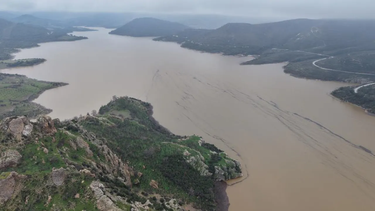 Son yağışlar yüzleri güldürdü! Çanakkale'ye barajlardan iyi haber