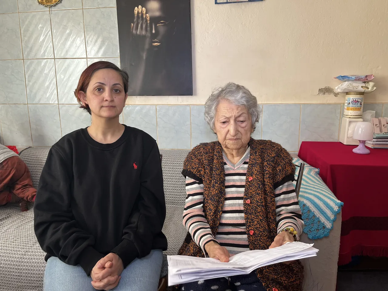 Zincirleme ‘torun’ dehşeti! İddialar korkunç: Bıçak çekti, zehirlemeye çalıştı