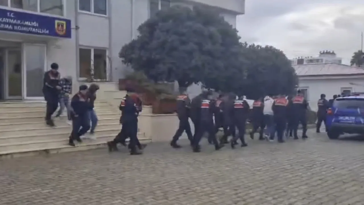 15 ilde siber dolandırıcılık operasyonu! 90 şüpheli yakalandı