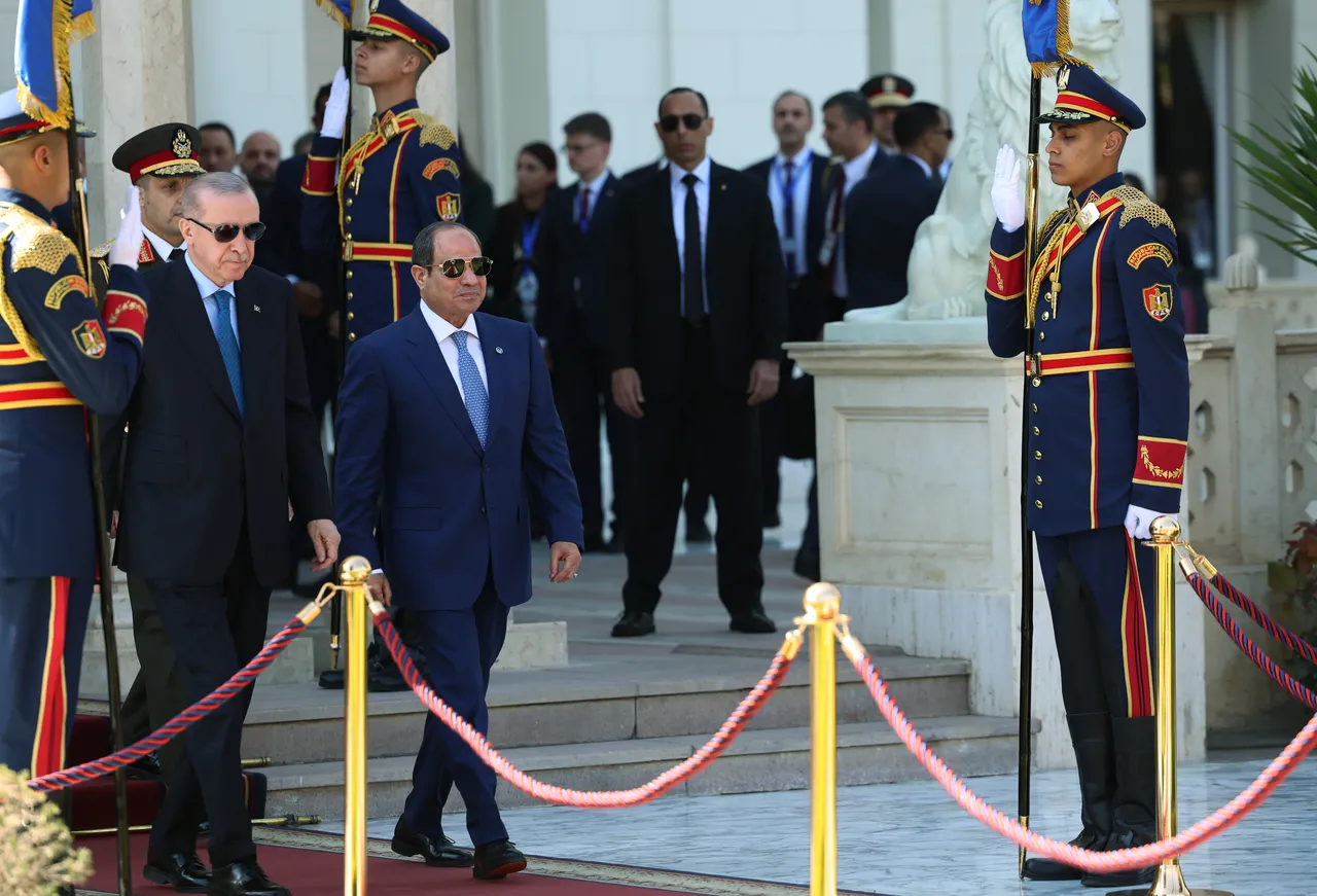 Cumhurbaşkanı'ndan Mısır'da kritik temas: İmzalar atıldı